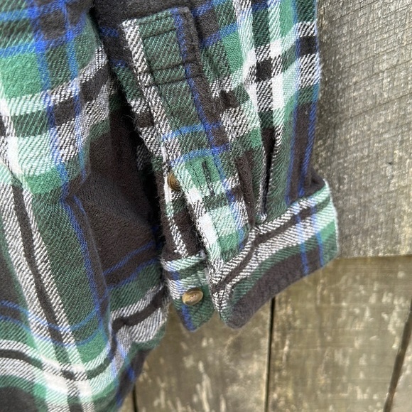 AMERICAN Eagle Oversized Fit Flannel size Small - Picture 8 of 11